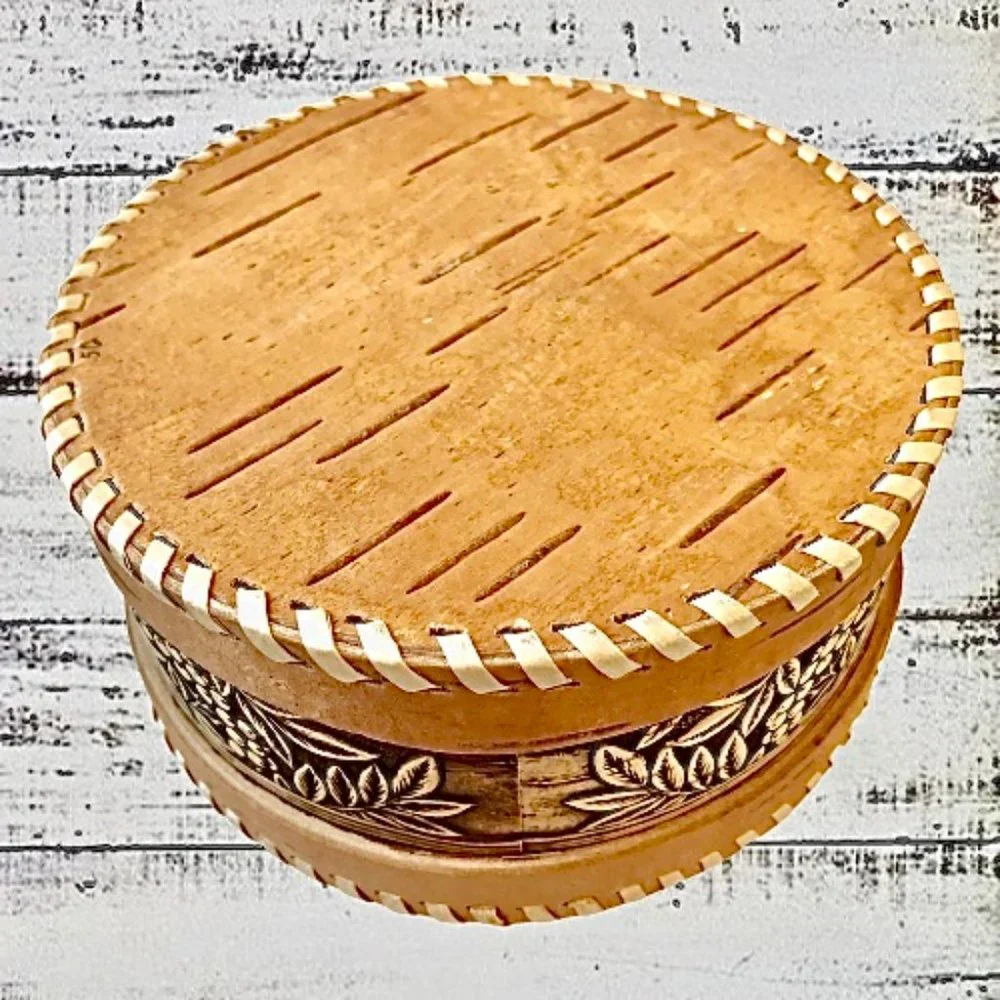 Vintage Birch Tree Bark Round Box with Lid Jewelry Trinket Intricate